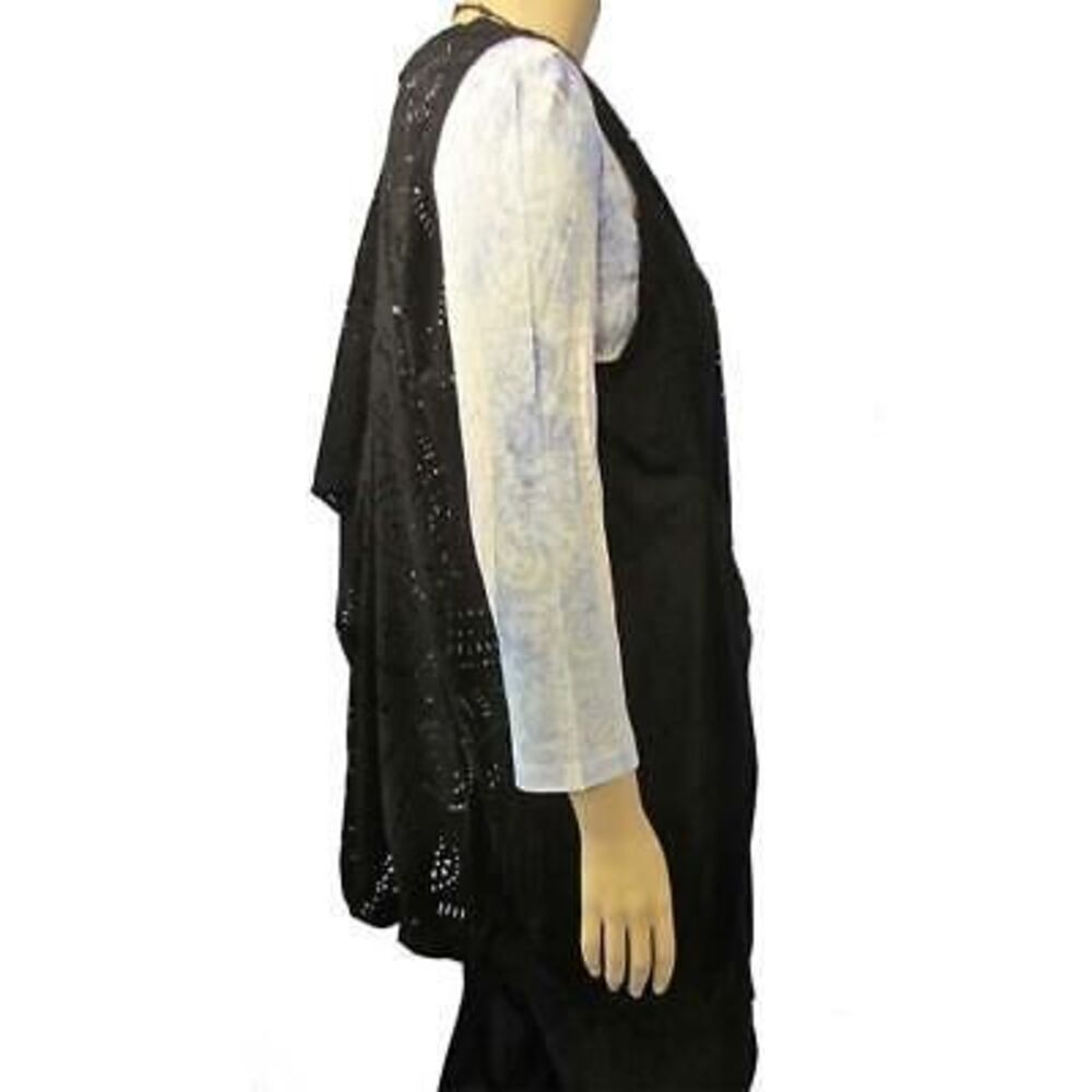Tara Vao 2X Black Semaya Vest Micro Suede Lagenlook Art To Wear Laser Cut